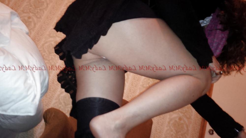 9P LadyMM, Italin Milf..Pink panty, dark-red shoes, black skirt