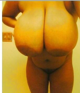 8P Huge Black Tits