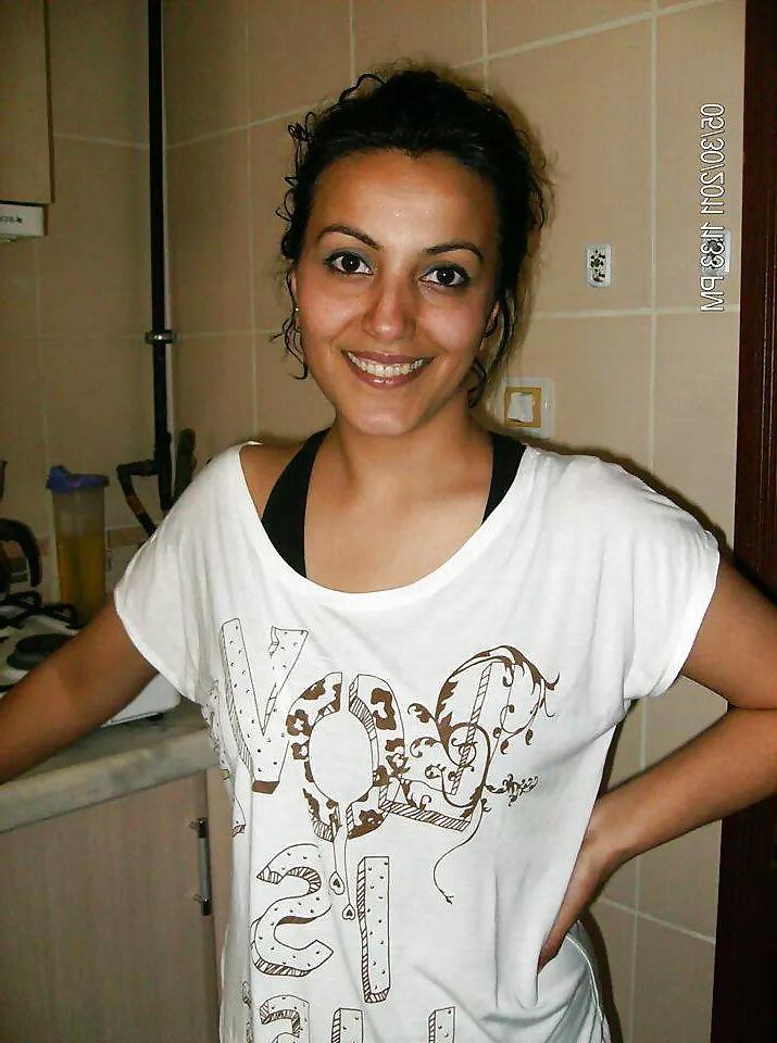 25P Turkish Girl Duygu