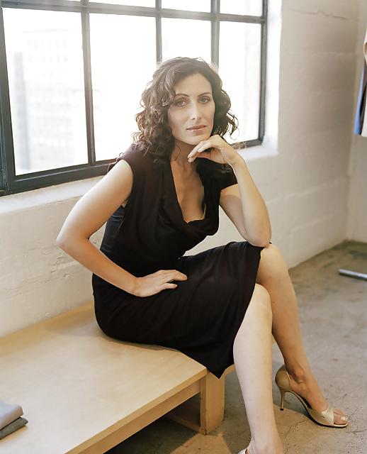 25P Lisa Edelstein aka Dr. Lisa Cuddy 5th