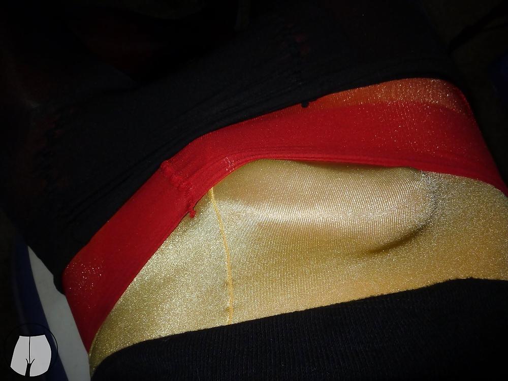 14P Schwarz rot gold 1