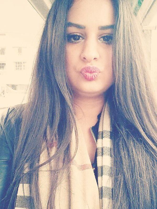 25P Turkish horny girls