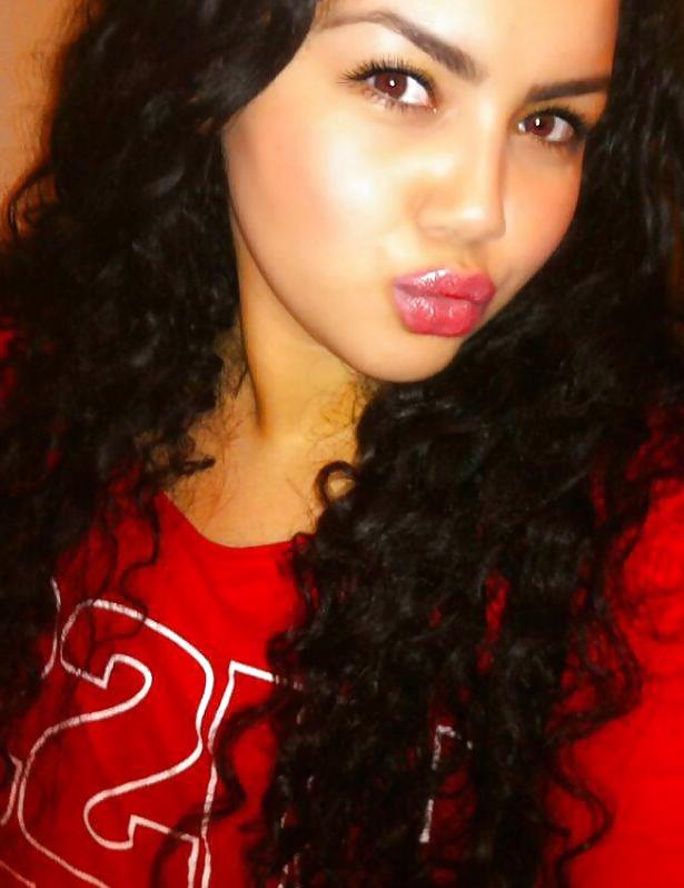 25P Turkish horny girls