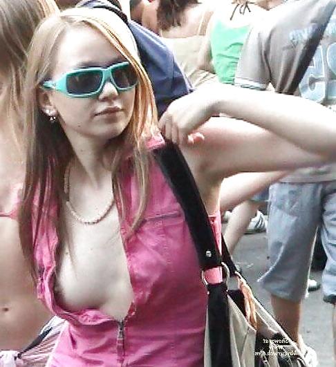25P Braless in public (do they think well notice?)