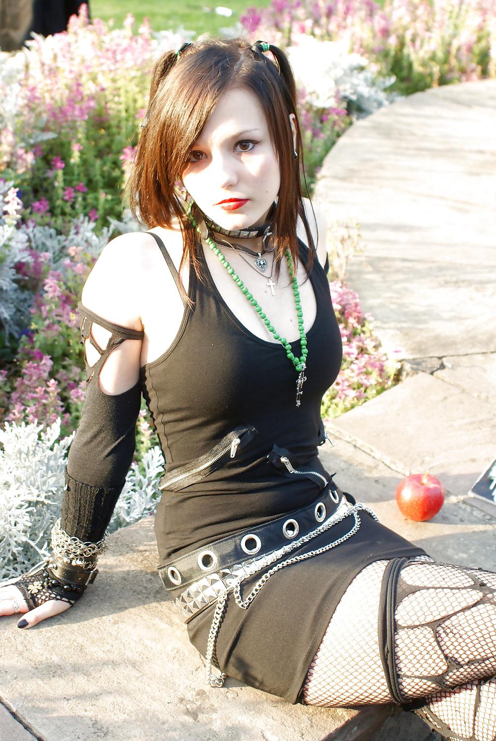 25P For My Lovely Lady Crow, Lady K... Forever Gothic 2. 