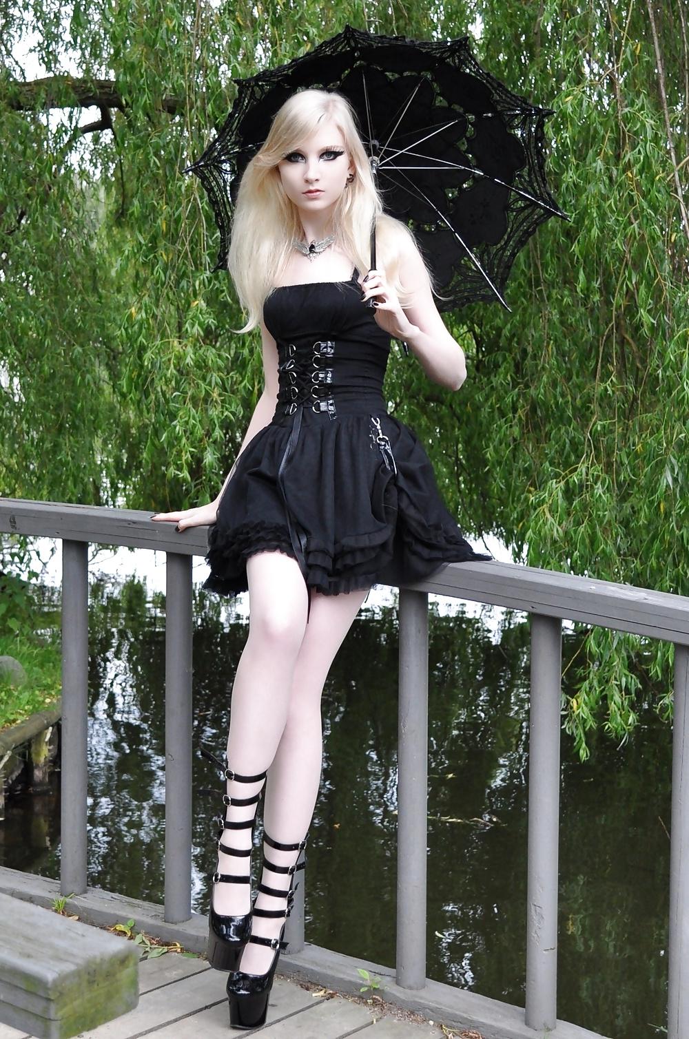 25P For My Lovely Lady Crow, Lady K... Forever Gothic 2. 