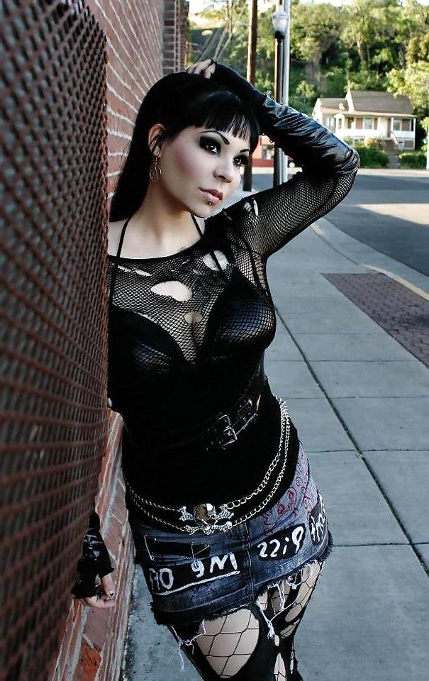 25P For My Lovely Lady Crow, Lady K... Forever Gothic 2. 