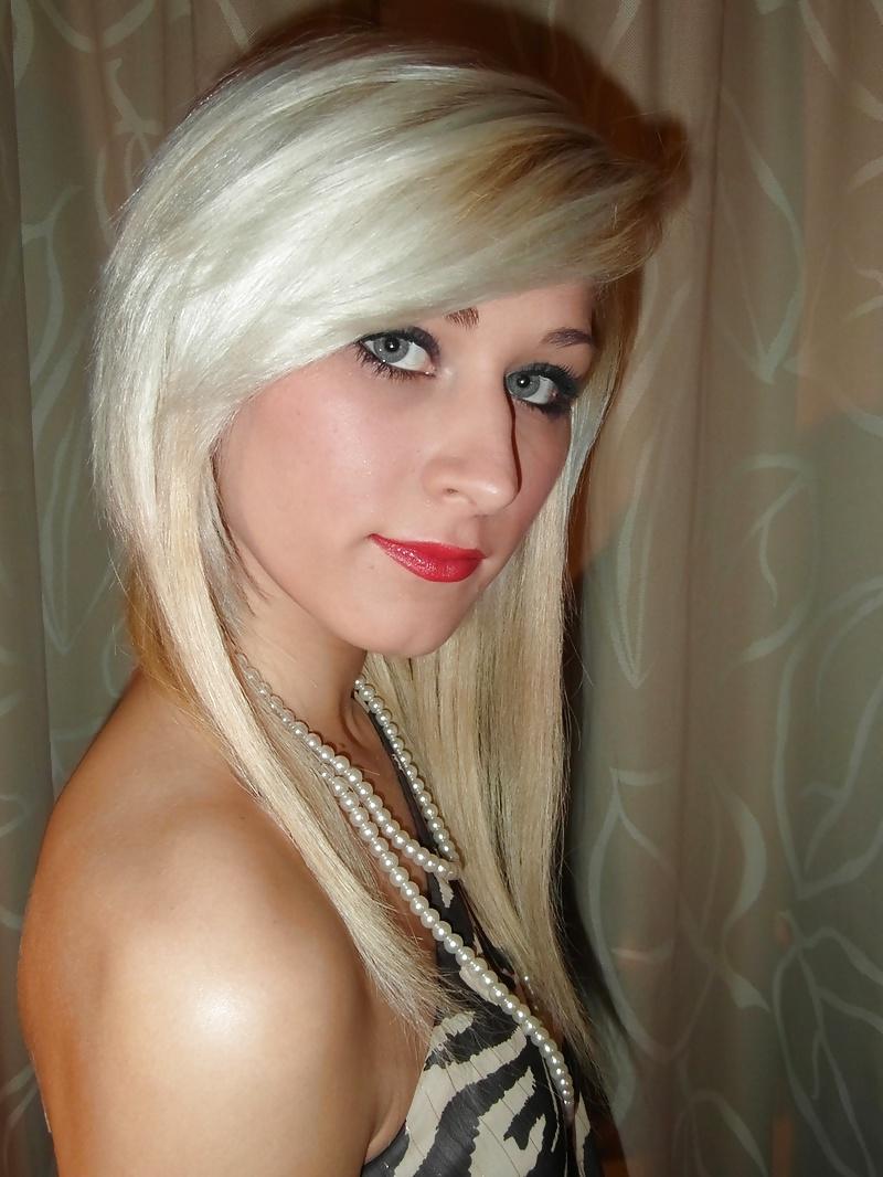 10P British Julie