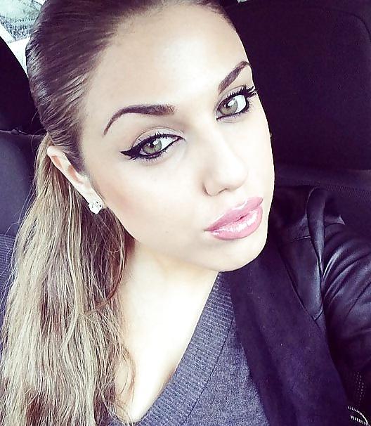 24P Gorgeous Sexy HOT Iranian Babe