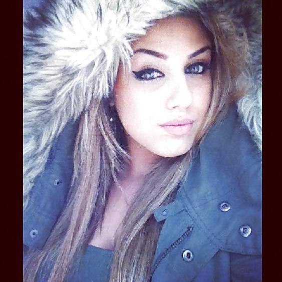 24P Gorgeous Sexy HOT Iranian Babe