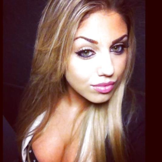 24P Gorgeous Sexy HOT Iranian Babe