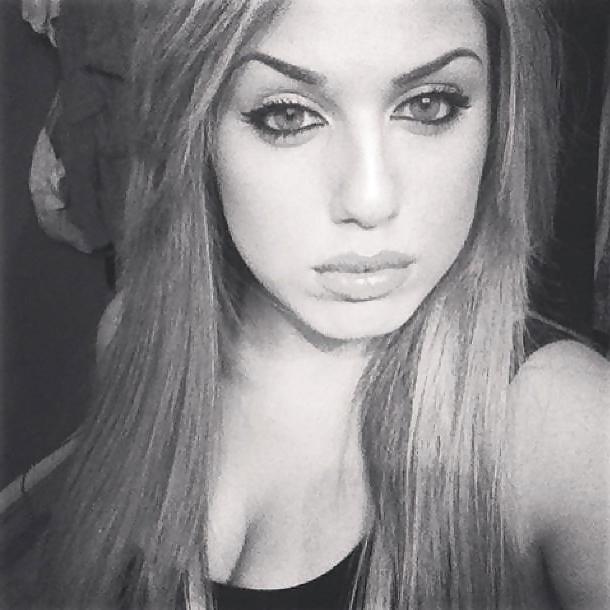 24P Gorgeous Sexy HOT Iranian Babe