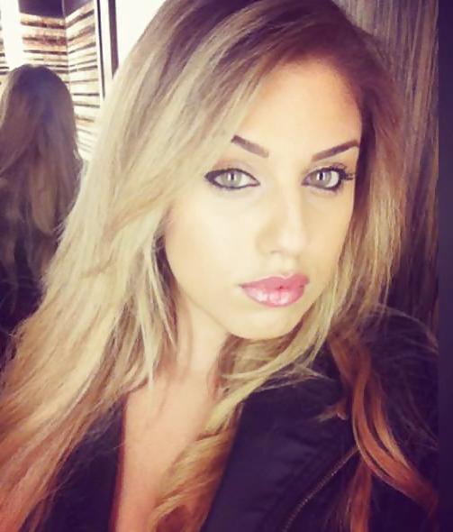 24P Gorgeous Sexy HOT Iranian Babe