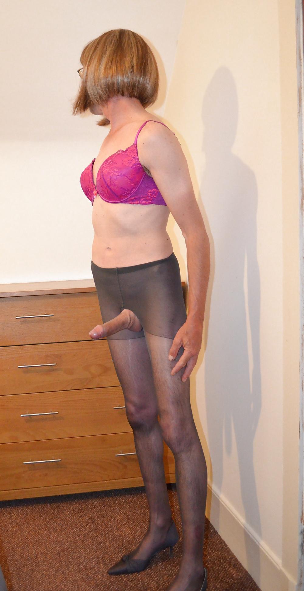 16P Classy or tarty? Xdressing Kerry