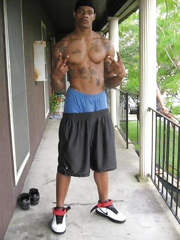 24P Black men stud
