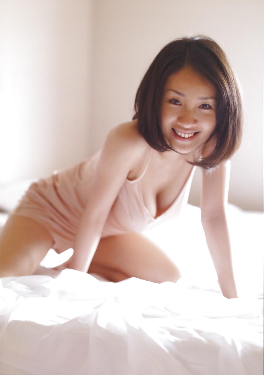 25P Asian hairy 4