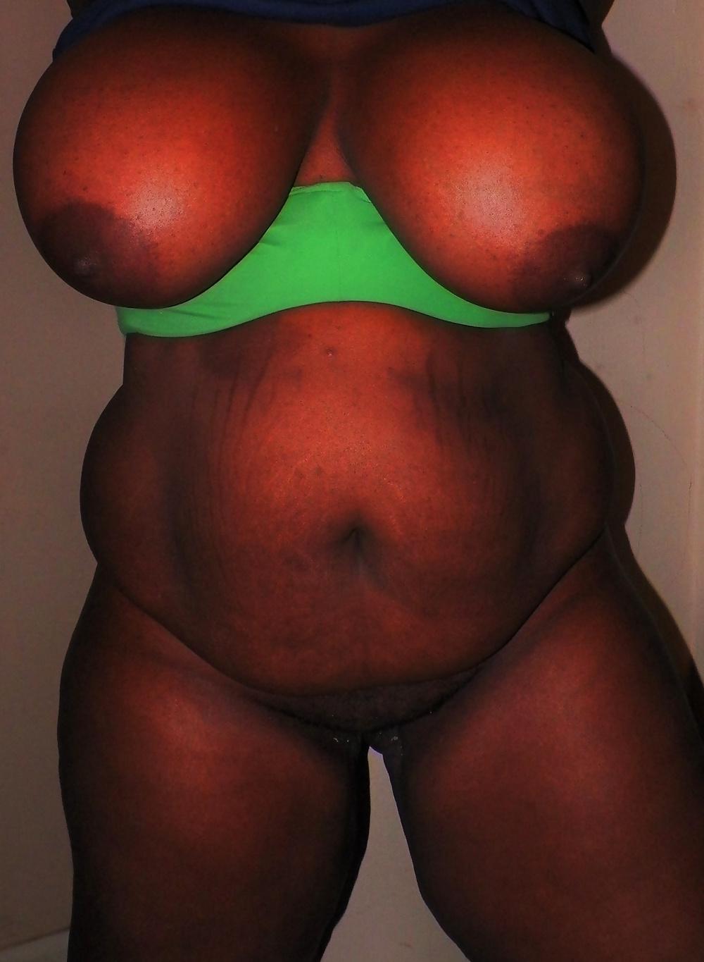 25P Hot black girls 18