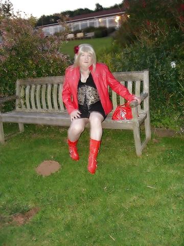 4P Tv wanting  chat meet  or cam 