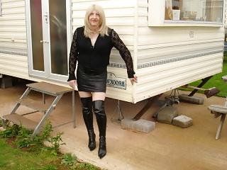 4P Tv wanting  chat meet  or cam 