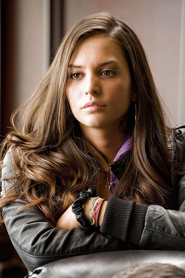 25P Brunettes with light hair or dark?