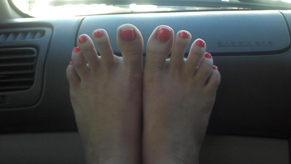 20P Dre Hazel feet