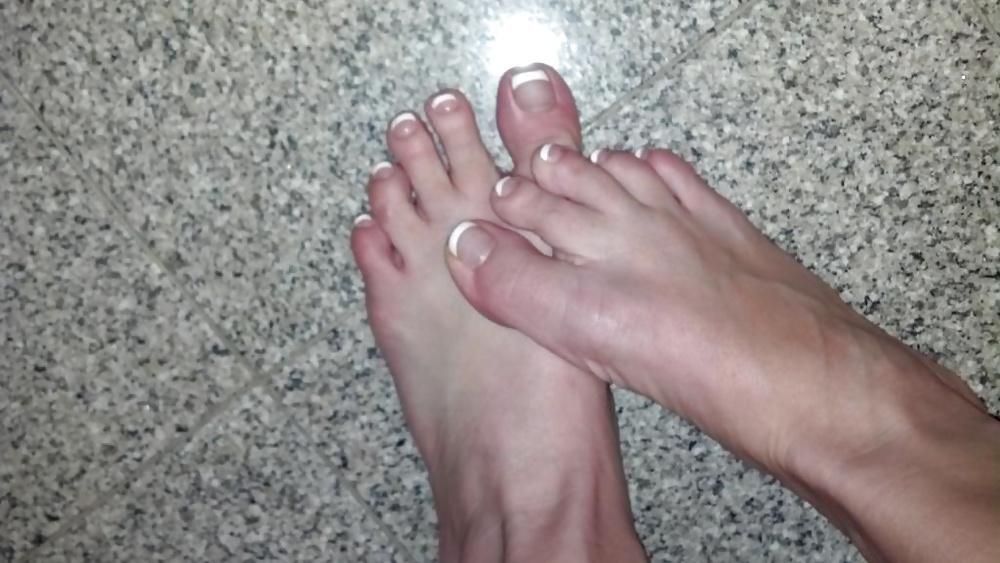 20P Dre Hazel feet