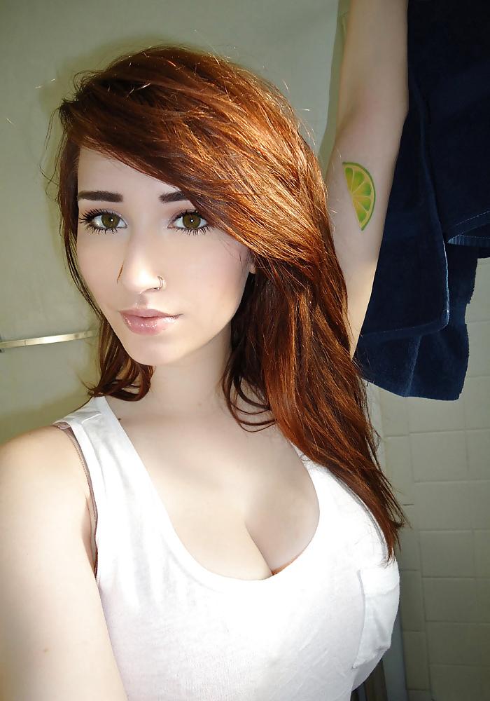 19P Sexy Cleavage - Mojitog