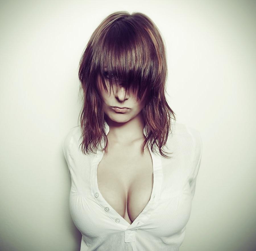 19P Sexy Cleavage - Mojitog