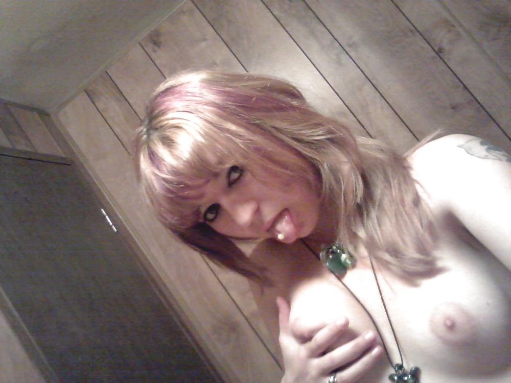13P Shower girl 
