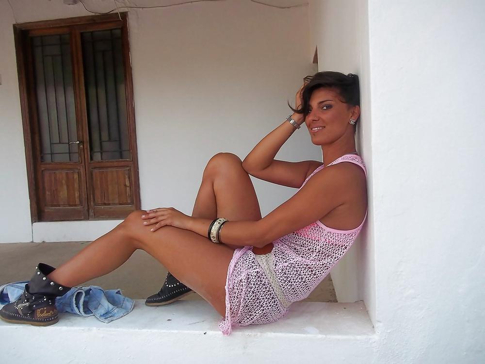 7P Hot short hair milf - NN