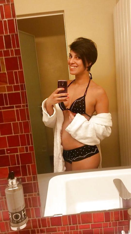 7P Hot short hair milf - NN