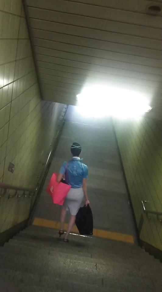 25P Korean air hostess in public