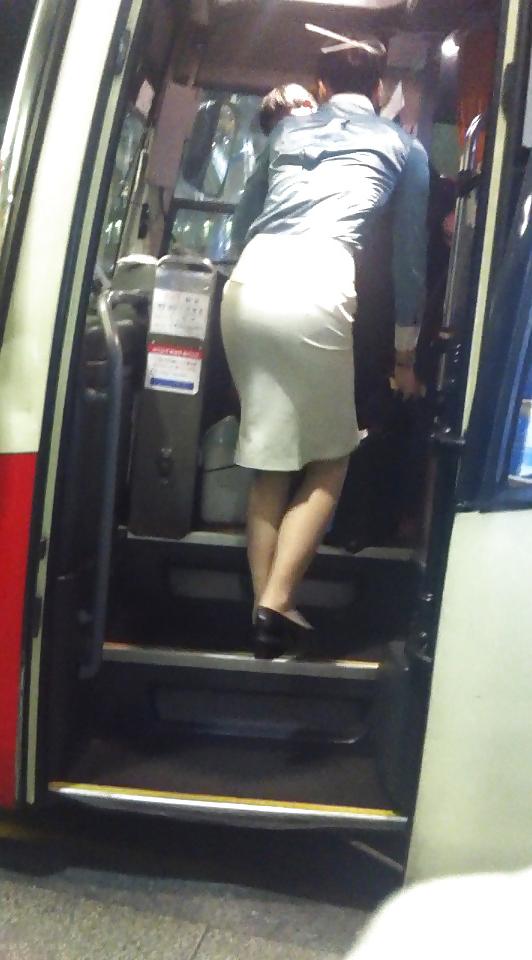 25P Korean air hostess in public