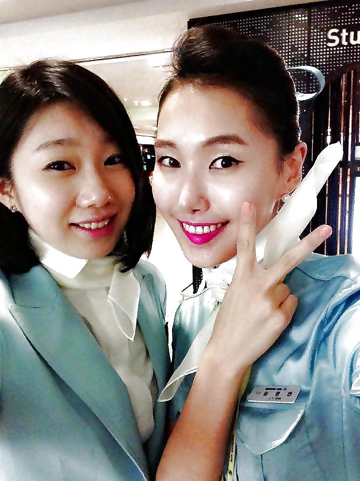 25P Korean air hostess in public
