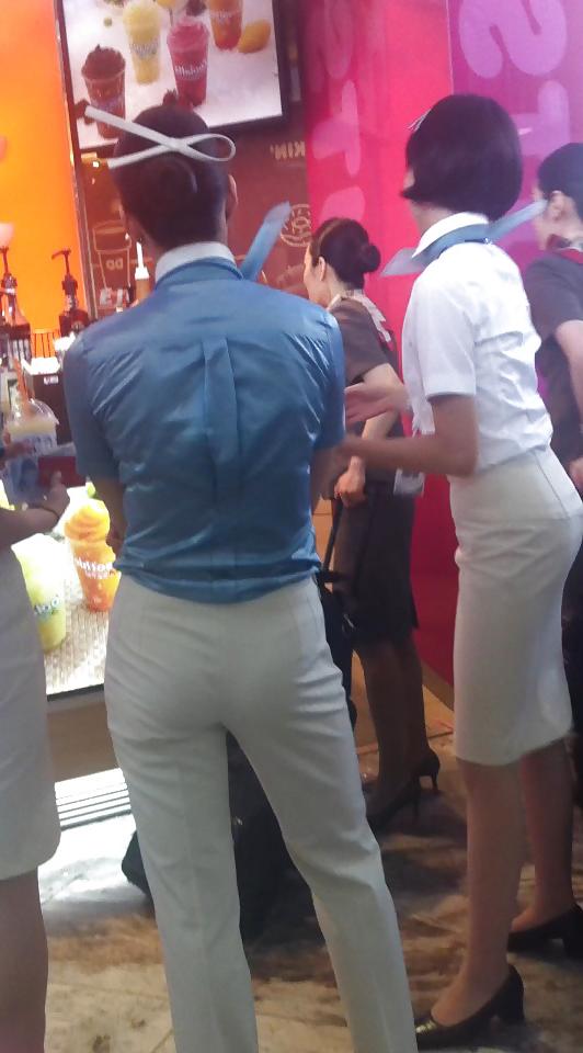 25P Korean air hostess in public