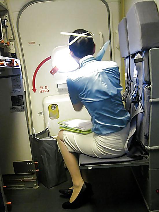 25P Korean air hostess in public