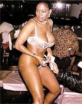 25P CLASSIC BLACK MILFS AND MATURES VOL.3