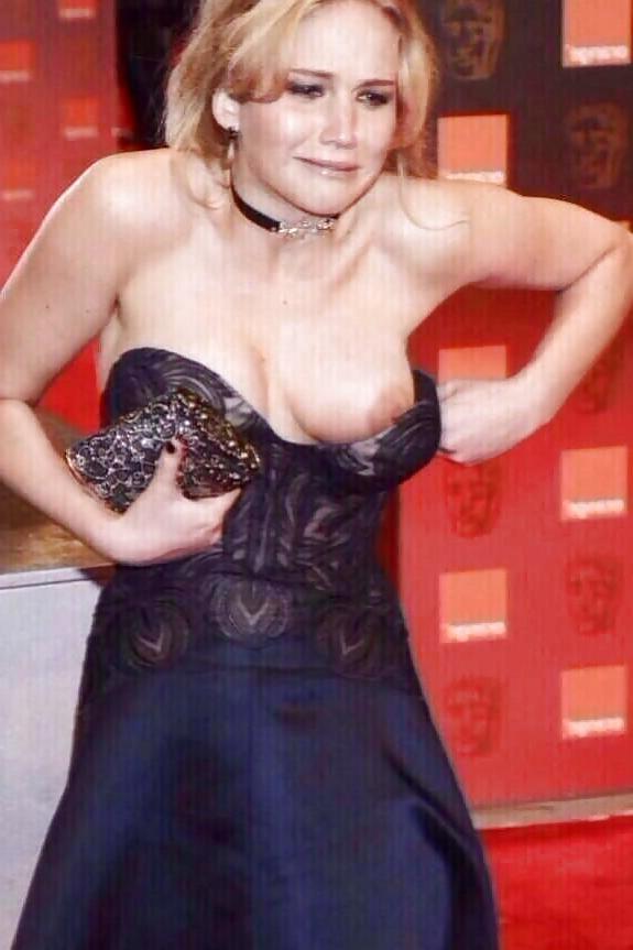 14P Jennifer Lawrence NIP SLIP