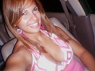 12P Downblouse and cleavage big tits