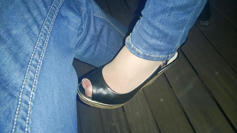 25P Footjob foot fetish nylon sexy toes
