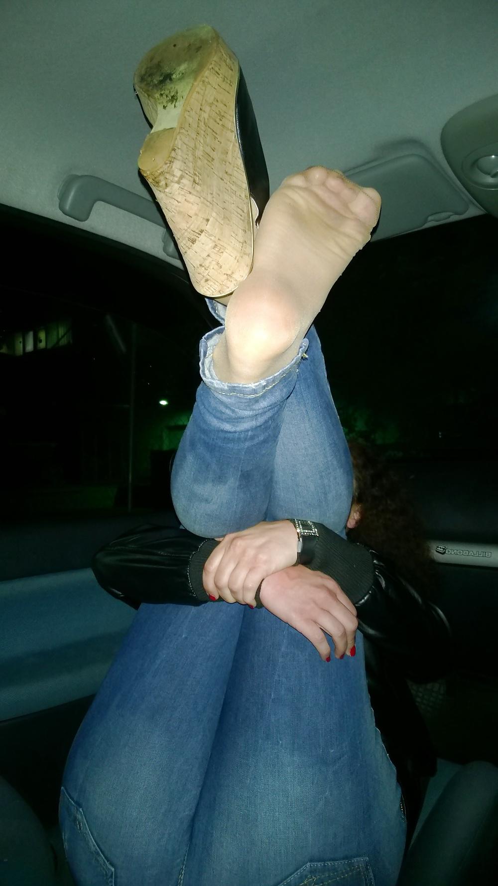 25P Footjob foot fetish nylon sexy toes