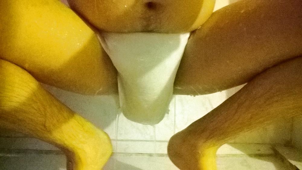7P Taking a shower with diapers