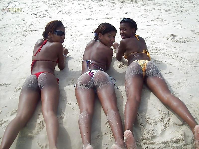 25P Hot black girls 17