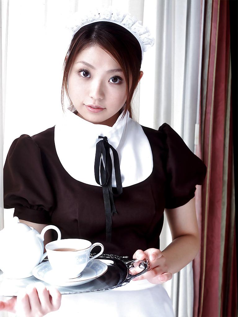 25P Asian maids