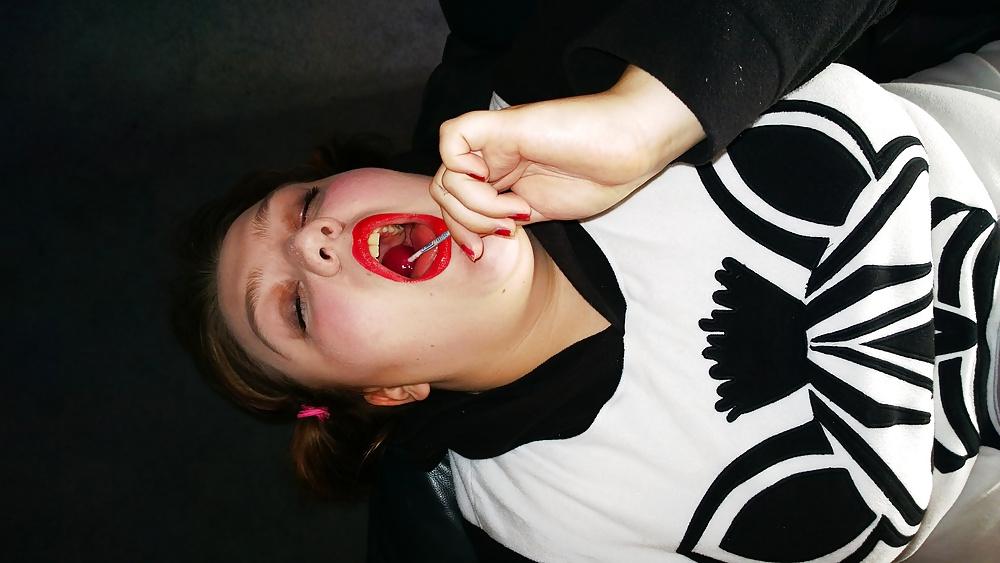 20P Tim Tess 27 Lollipop hairy teen BBW