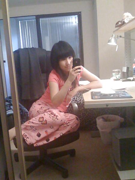 12P Young Asian teen with innocent nude selfie