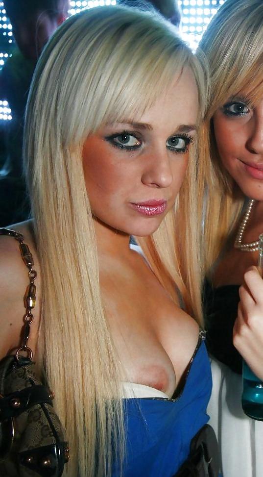 19P Q like the Cleavage? The Nip-Slips?