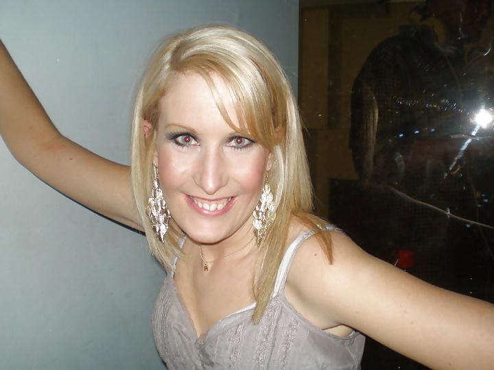 10P British Rachel Leeds