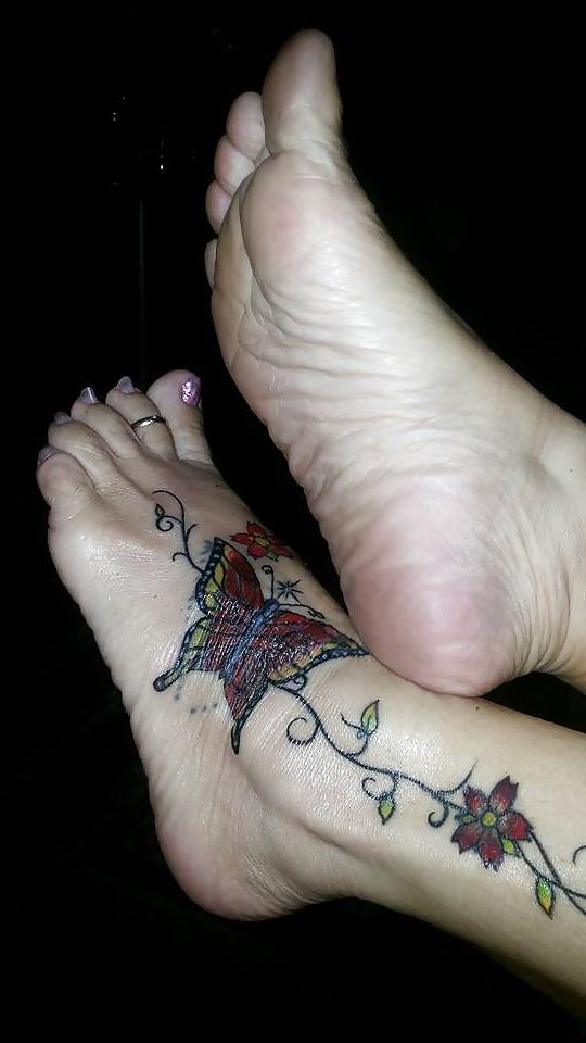 20P Feet Mature