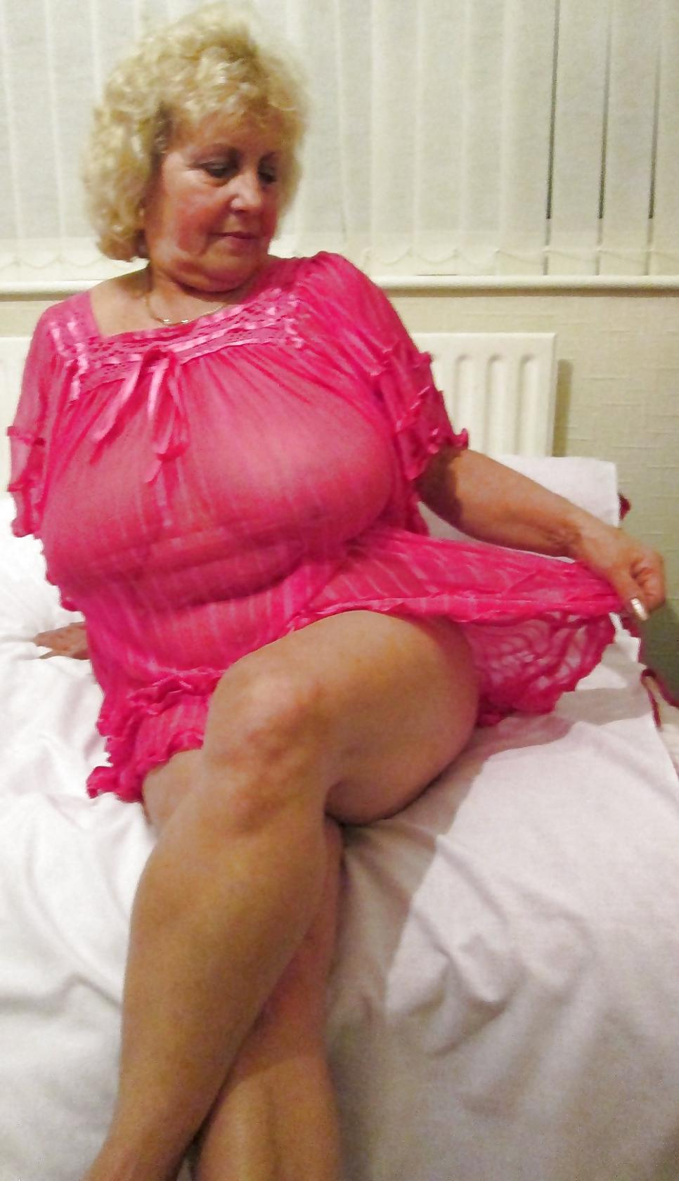 23P AMATEUR MATURES GRANNIES BBW BIG BOOBS BIG ASS 41
